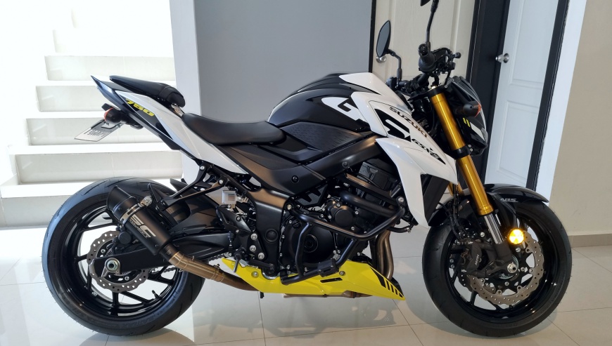 Suzuki GSX-S750 año 2021